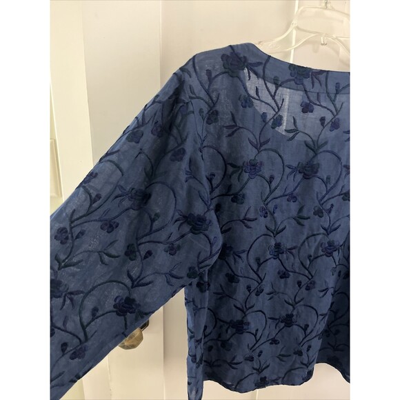 EUC SALVATORE FERRAGAMO Blue Embroidered Floral Puff Sleeve Linen Blouse Sz XS - Picture 8 of 9